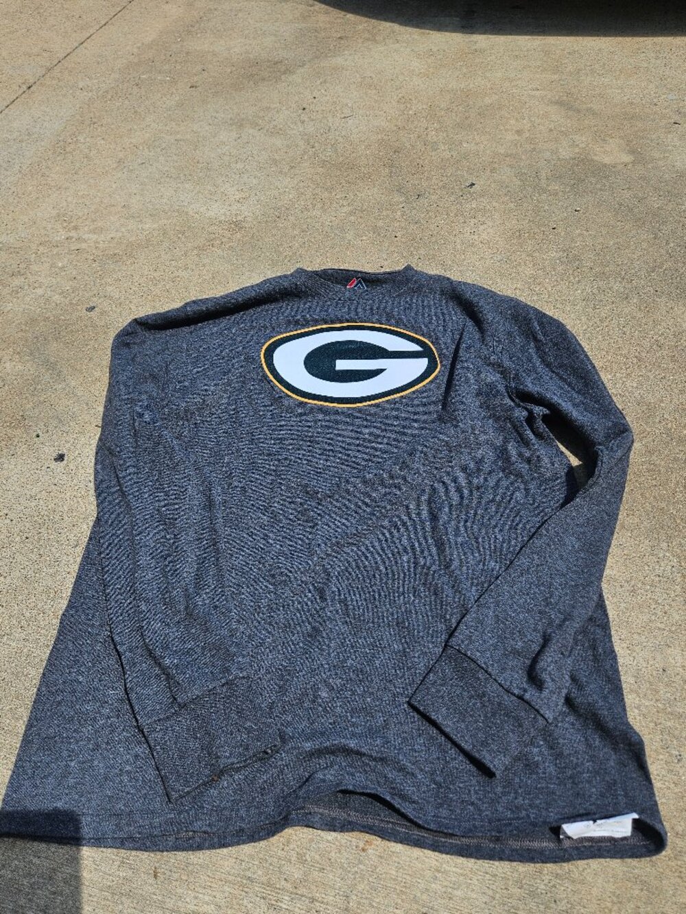 Green Bay Packers charcoal gray long sleeve tshirt with patch logo, AM